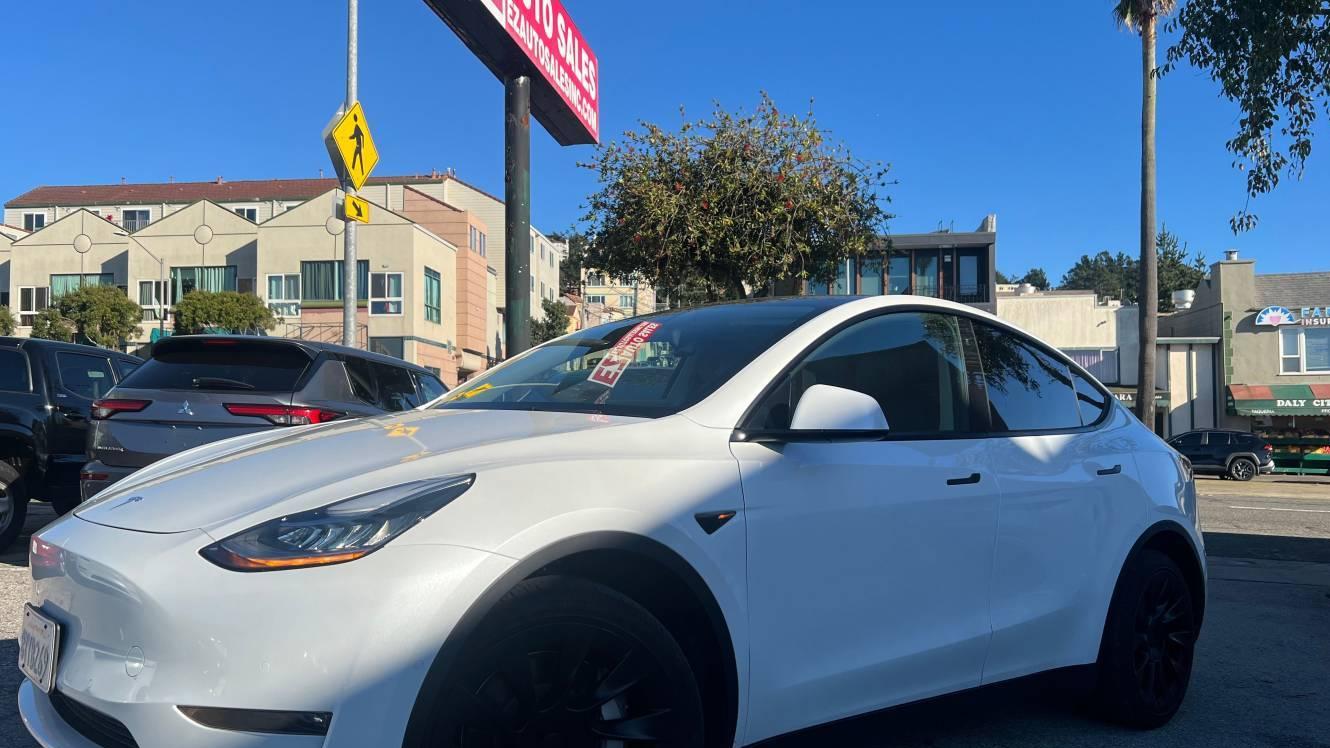 TESLA MODEL Y 2021 5YJYGAEE0MF285556 image